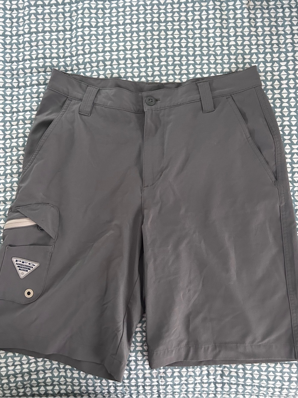 Columbia Charcoal Gray Men's Cargo Shorts
